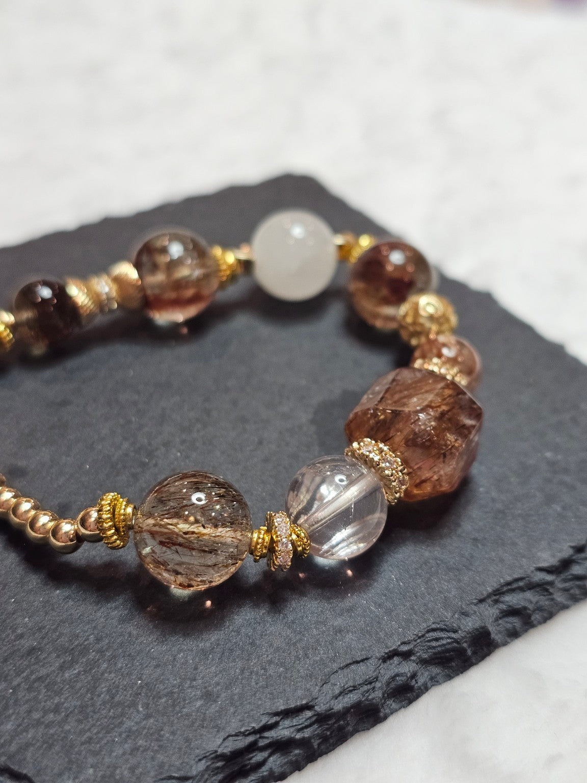 Black Gold Super Seven × Clear Quartz Bracelet 12.5mm original product detail | 實物細節圖