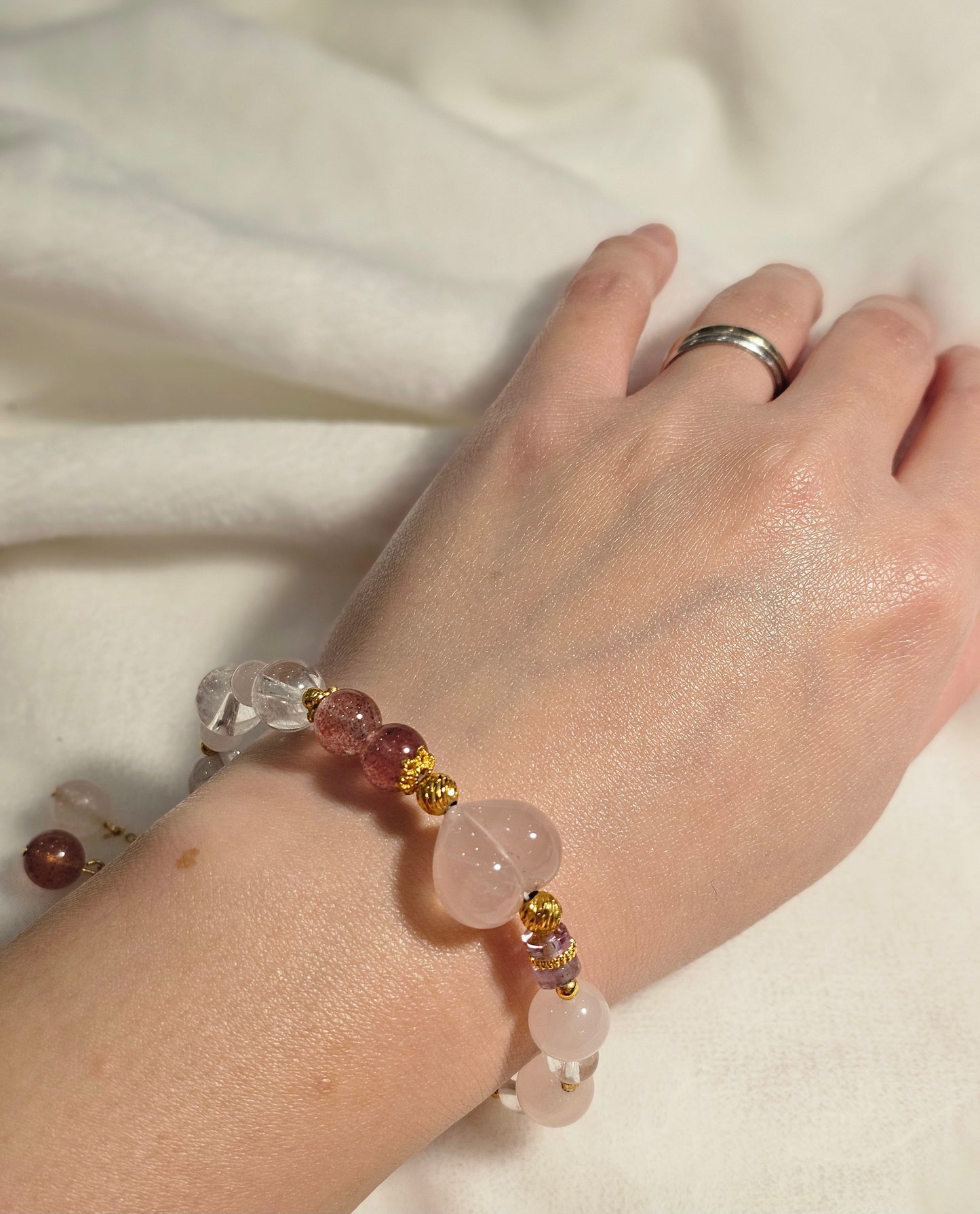 Strawberry Quartz × Clear Quartz × Amethyst｜Design Bracelet 8mm