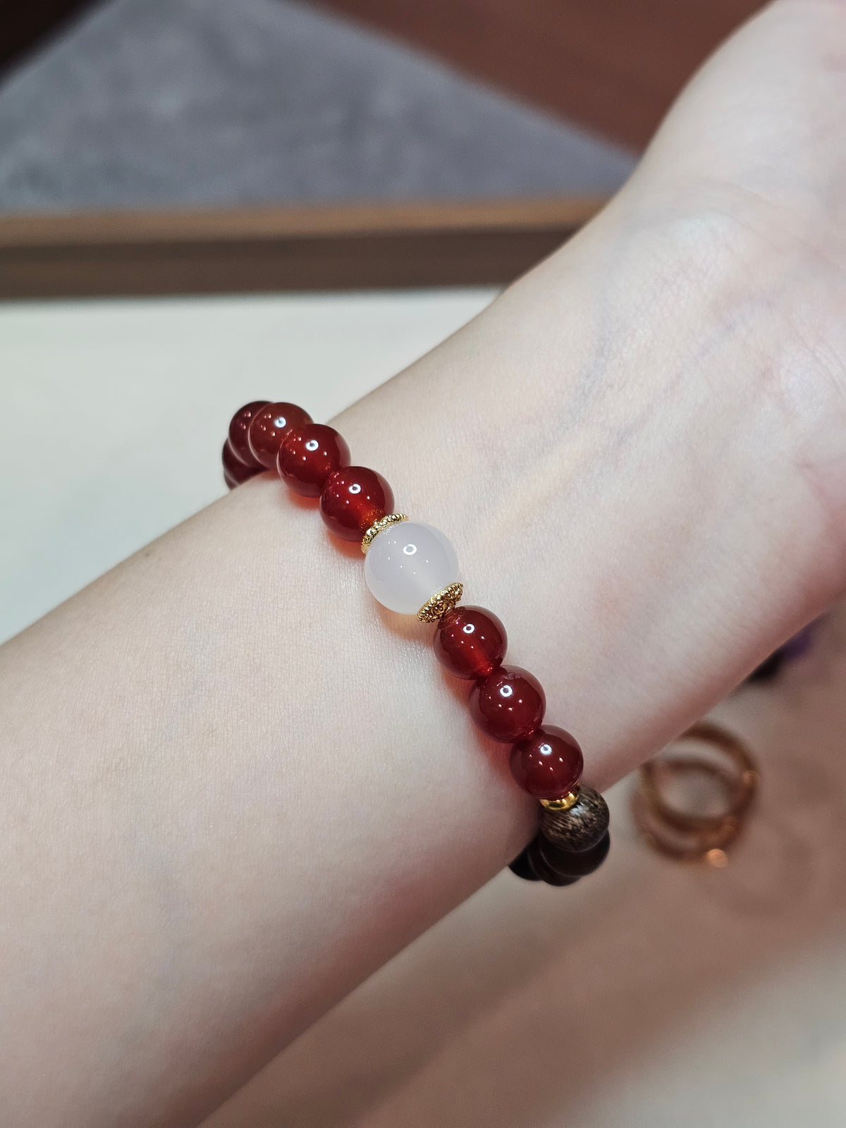 Red Agate × White Agate × Agarwood Bracelet | 8mm
